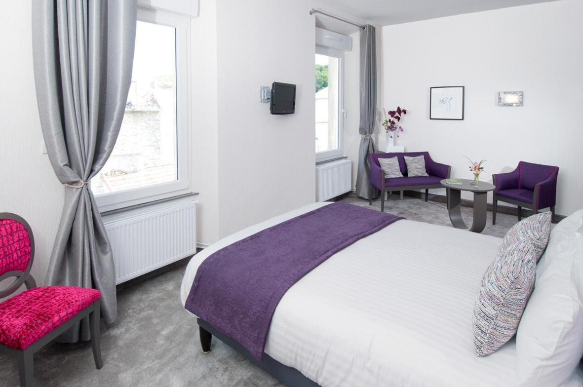 Logis Hotel Restaurant Nougier Saint-Étienne-de-Fursac Pokoj fotografie