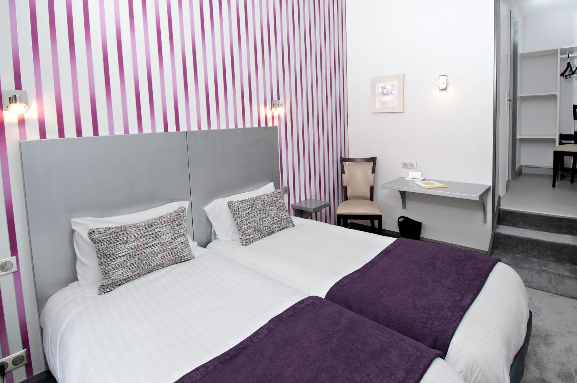 Logis Hotel Restaurant Nougier Saint-Étienne-de-Fursac Pokoj fotografie