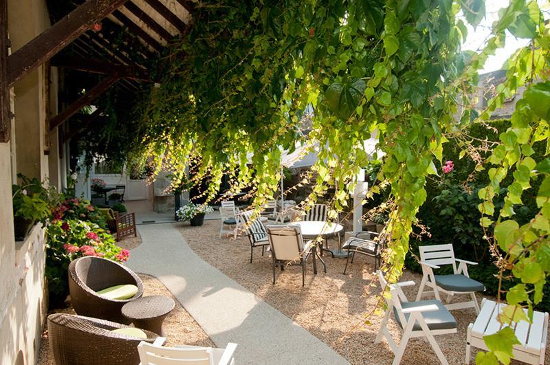 Logis Hotel Restaurant Nougier Saint-Étienne-de-Fursac Exteriér fotografie