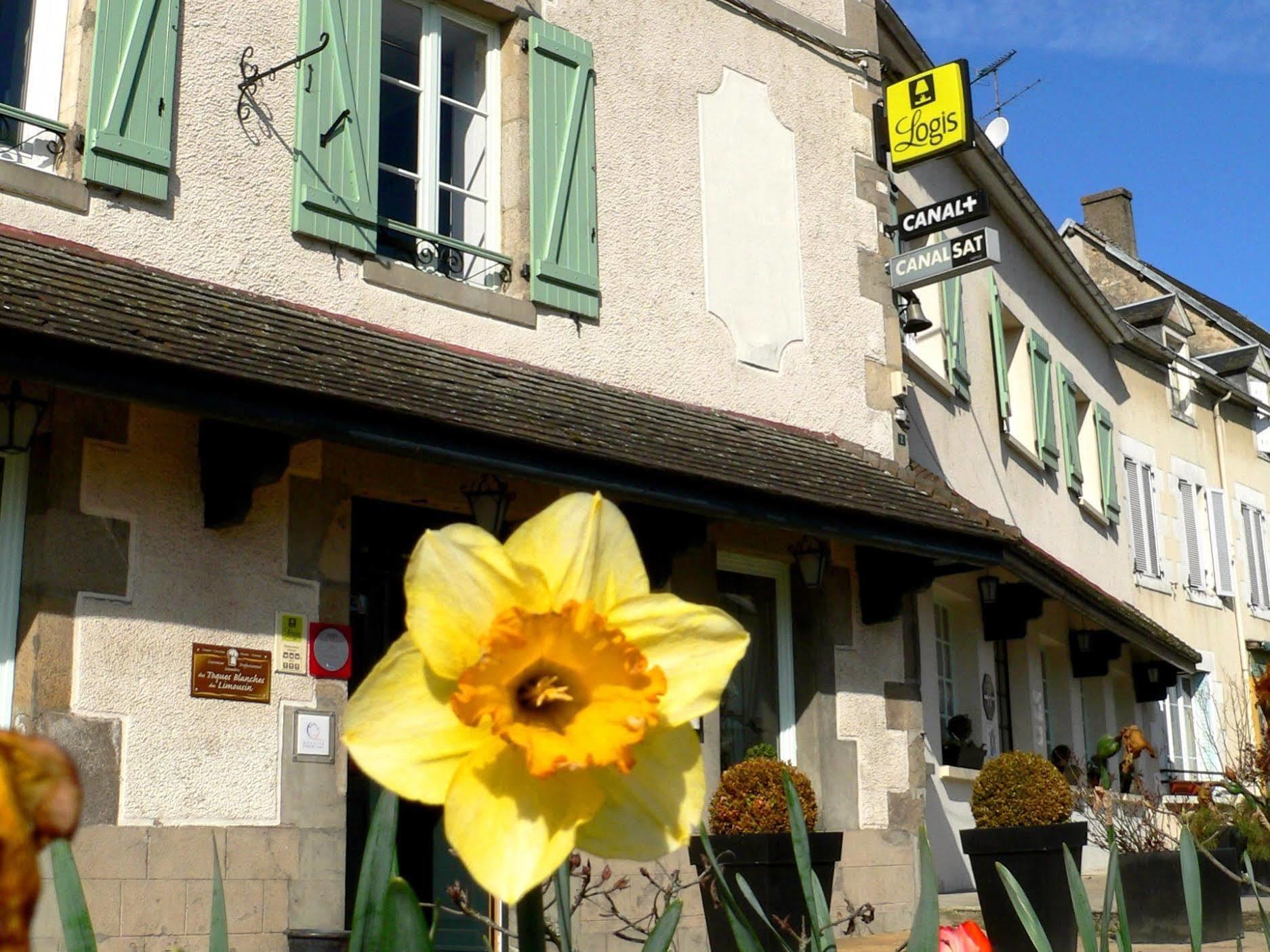 Logis Hotel Restaurant Nougier Saint-Étienne-de-Fursac Exteriér fotografie
